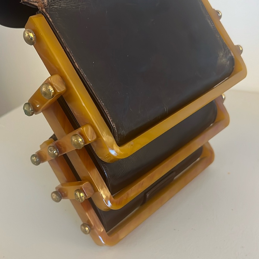 RARE Vtg Tre-Mor Purse Bakelite Accordion Folding 19 Brass Knobs Leather 1950’s
